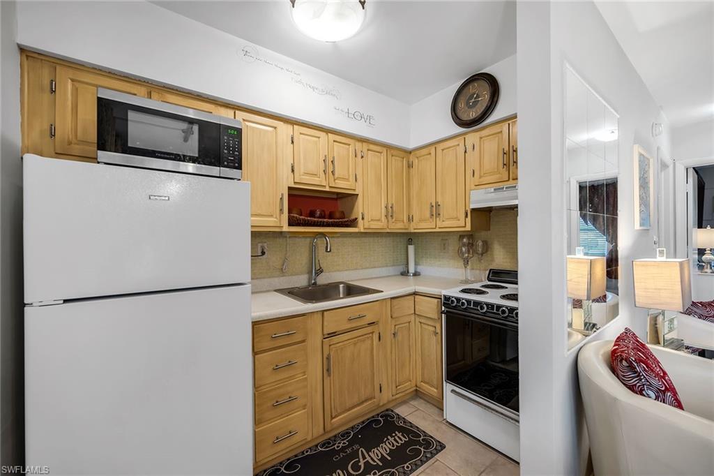 SEABREEZE WEST - Residential