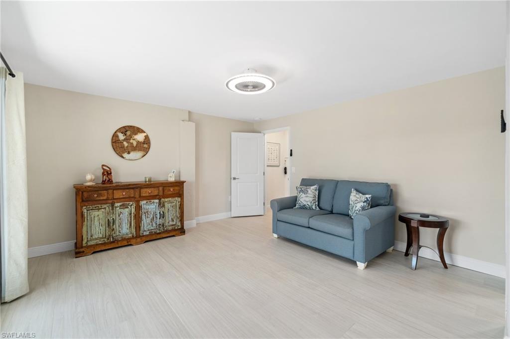 PALM BAY ESTATES - Residential Lease