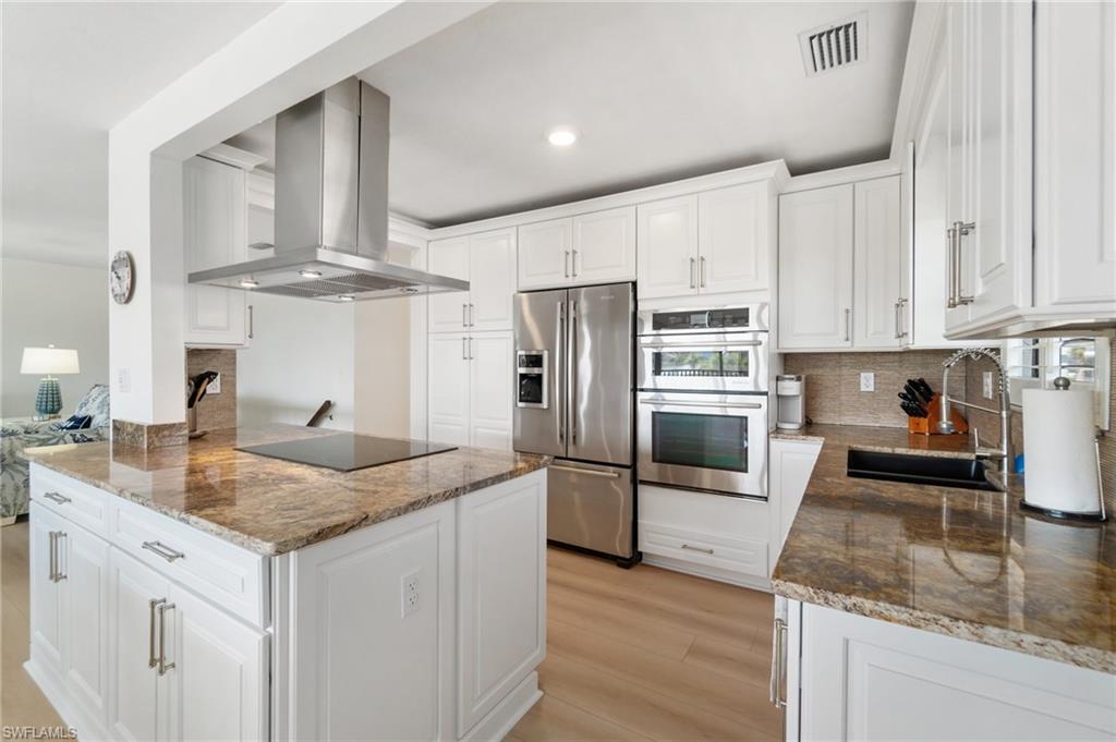 PALM BAY ESTATES - Residential Lease