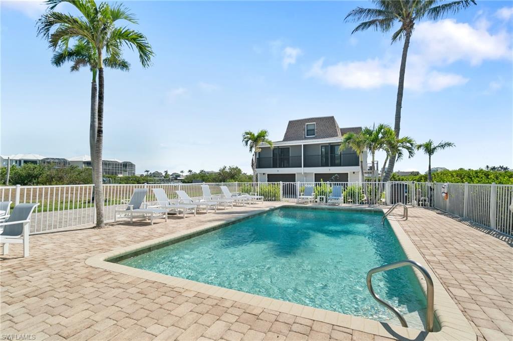 PALM BAY ESTATES - Residential Lease