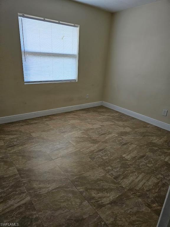 FORT MYERS SHORES - Residential