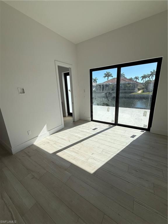 MARCO BEACH - Residential