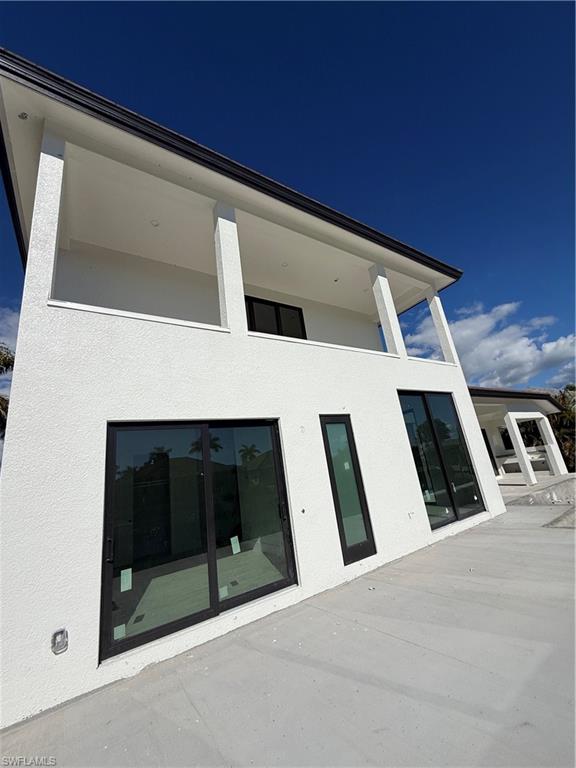 MARCO BEACH - Residential