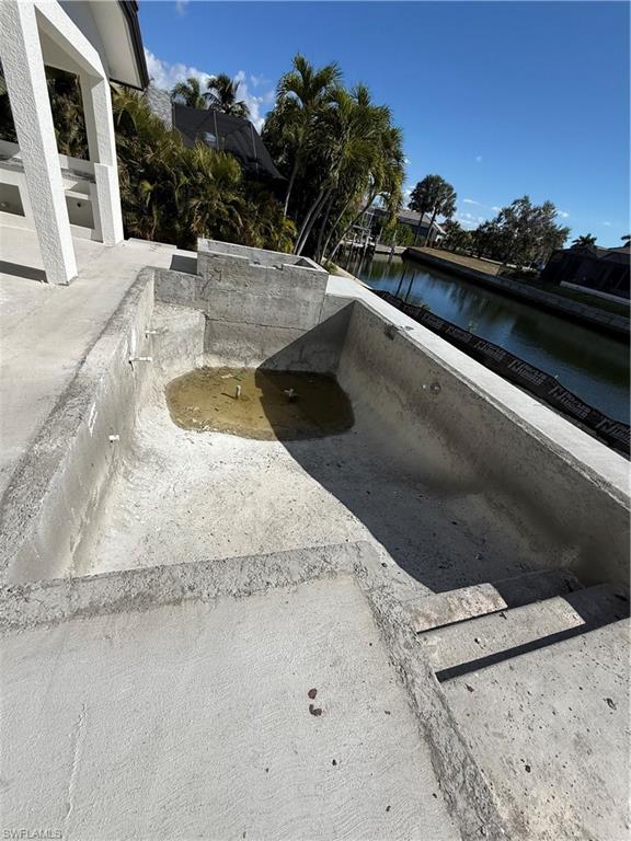 MARCO BEACH - Residential