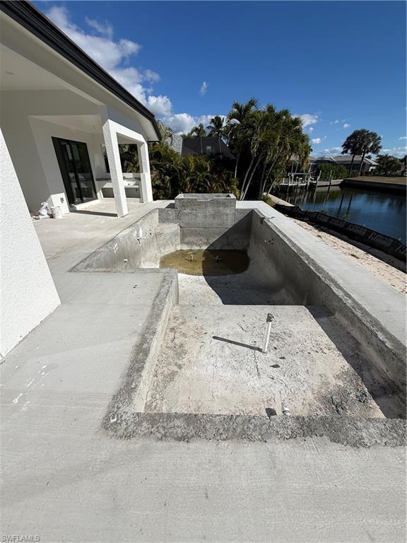 MARCO BEACH - Residential