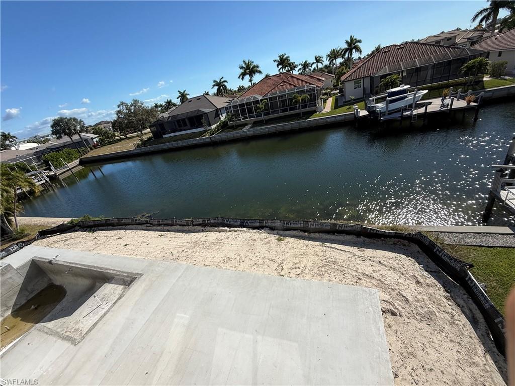 MARCO BEACH - Residential