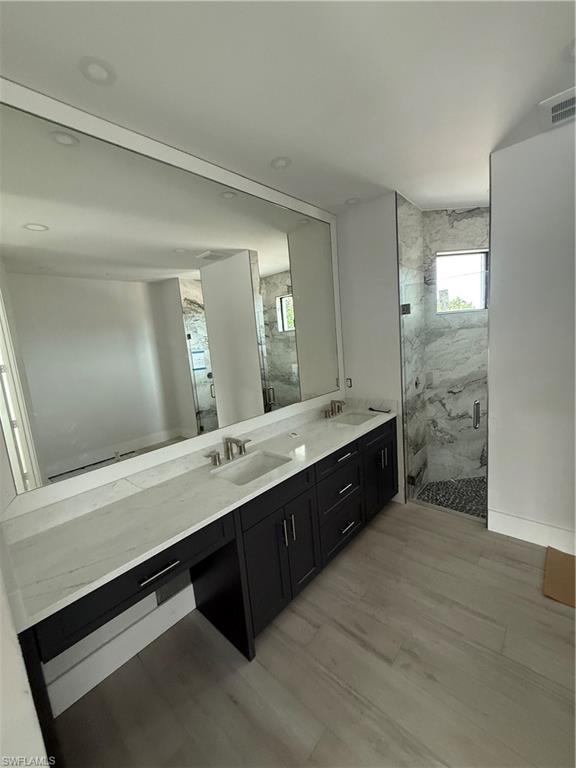 MARCO BEACH - Residential