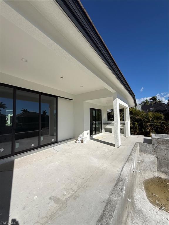 MARCO BEACH - Residential