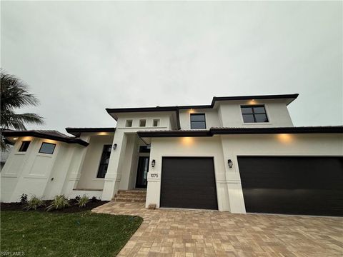 1075 Bonita CT MARCO ISLAND FL 34145