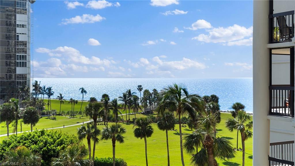 ESPLANADE CLUB - Residential