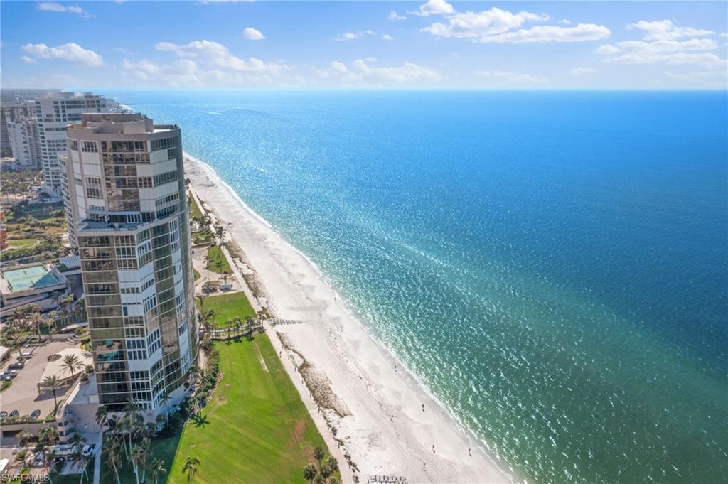 ESPLANADE CLUB - Residential