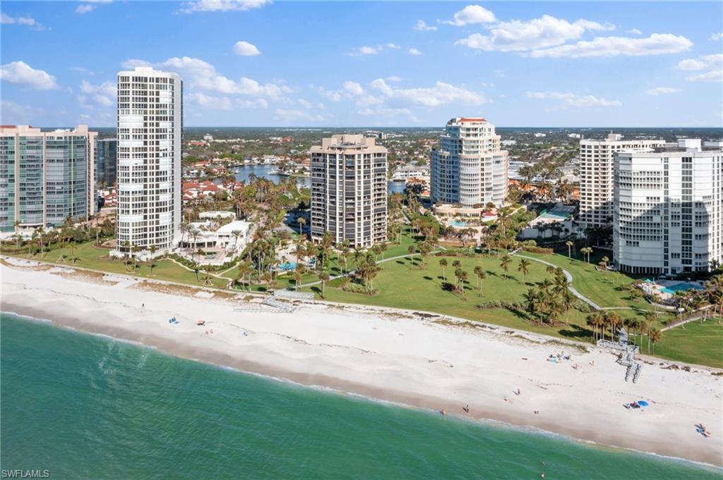 ESPLANADE CLUB - Residential