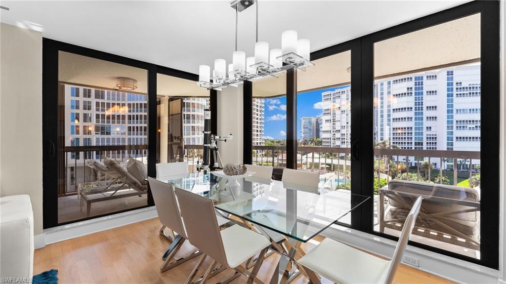 ESPLANADE CLUB - Residential