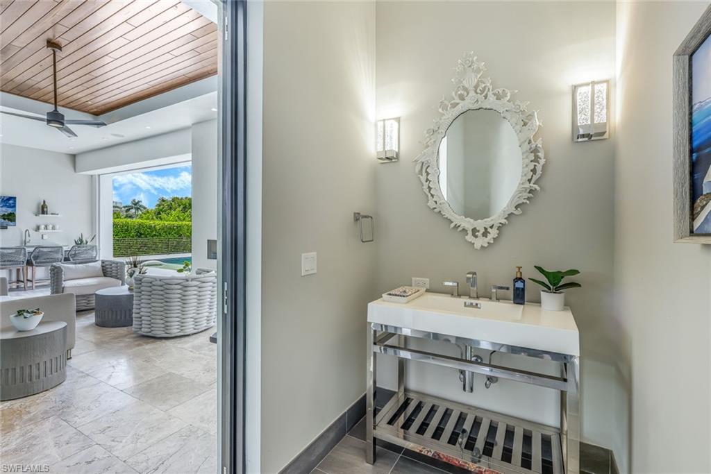 PARK SHORE - Residential