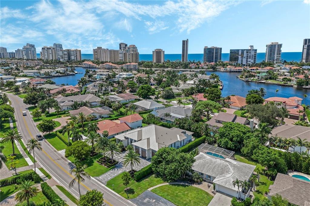 PARK SHORE - Residential