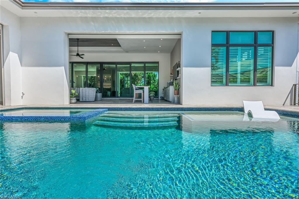 PARK SHORE - Residential