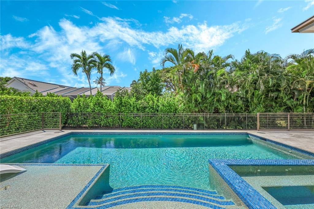 PARK SHORE - Residential