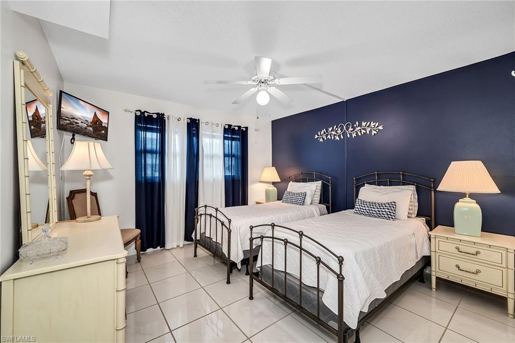 VALLEY STREAM COURT - Residential