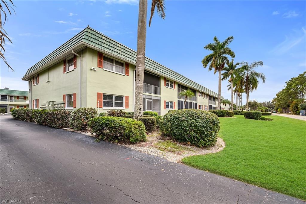 VALLEY STREAM COURT - Residential