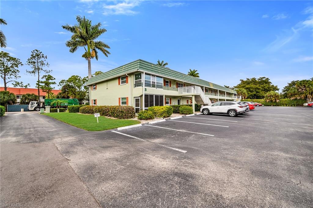 VALLEY STREAM COURT - Residential