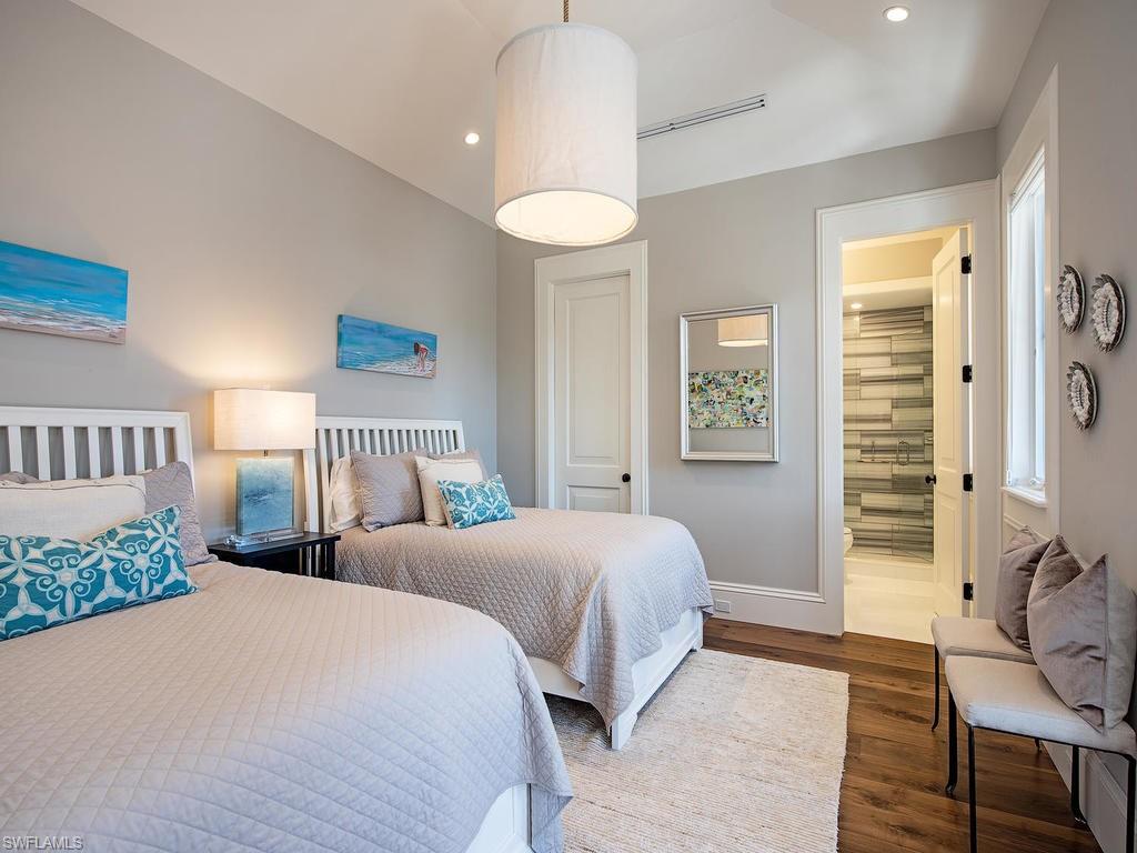 OLDE NAPLES - Residential