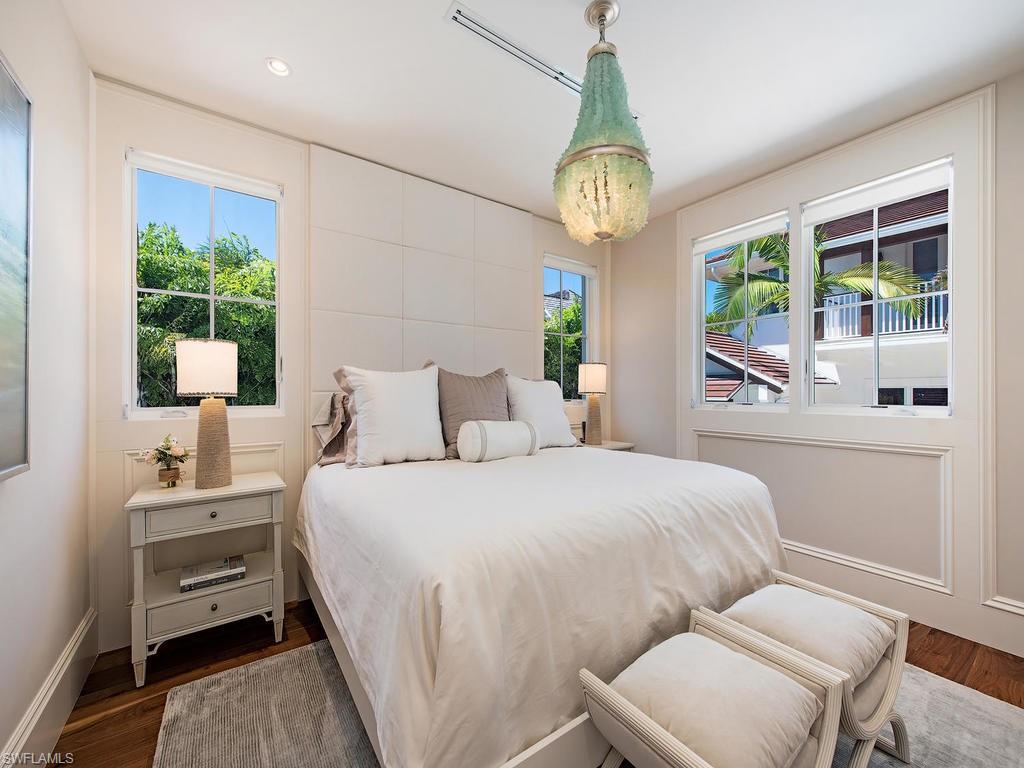 OLDE NAPLES - Residential