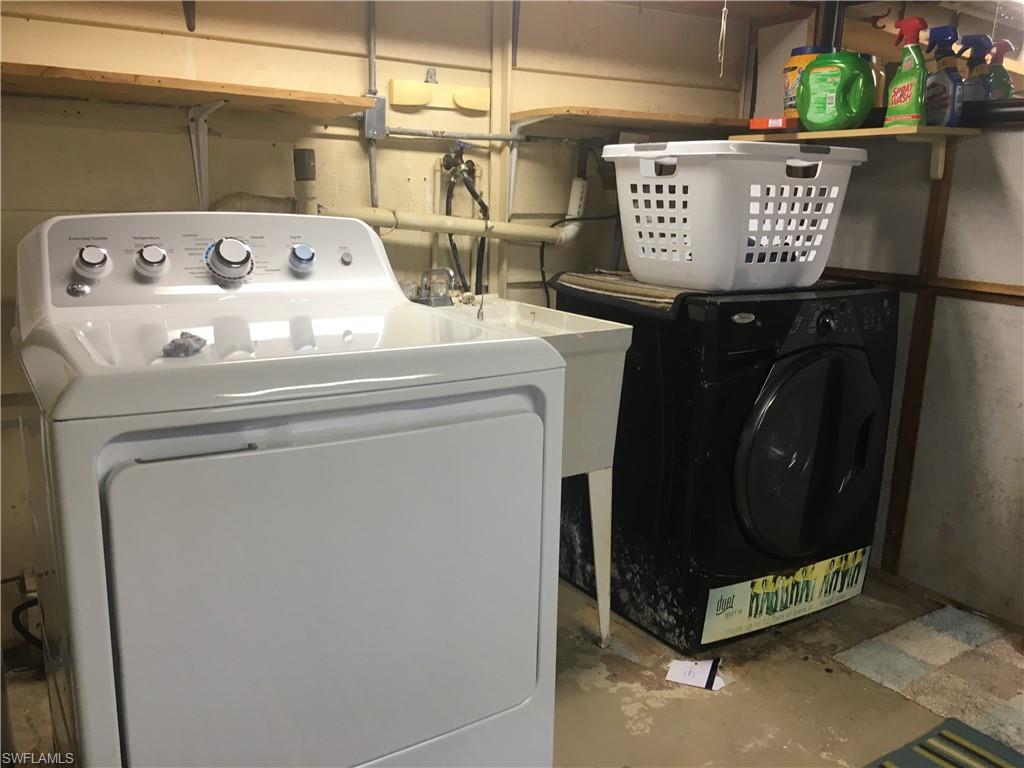 LEESURE VILLAGE - Residential