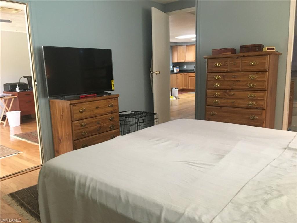 LEESURE VILLAGE - Residential