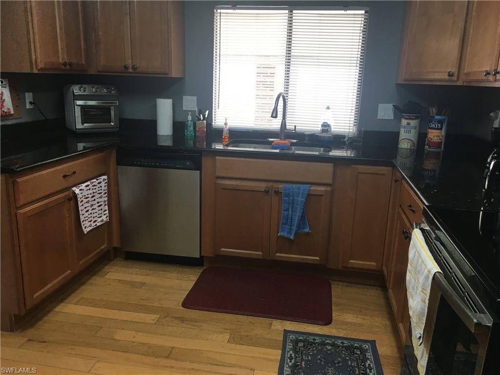 LEESURE VILLAGE - Residential