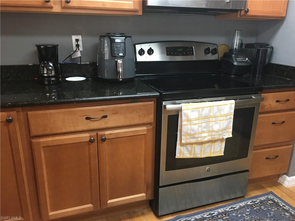 LEESURE VILLAGE - Residential