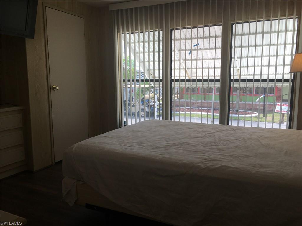 LEESURE VILLAGE - Residential