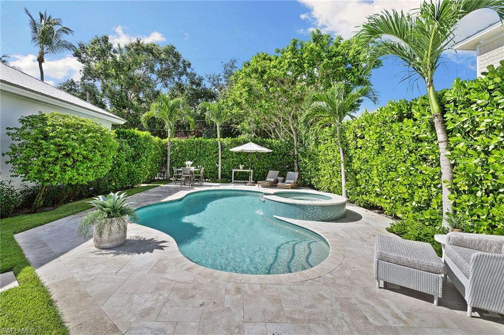 OLDE NAPLES - Residential