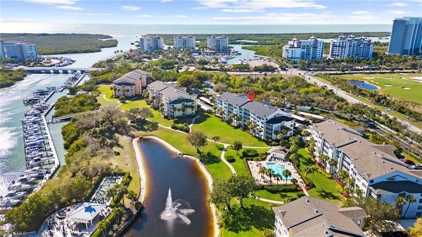 340 HORSE CREEK DR APT 307, NAPLES, FL 34110 - Image e2073aa783b4e76e7497f32aadb3b2a0/2549995961