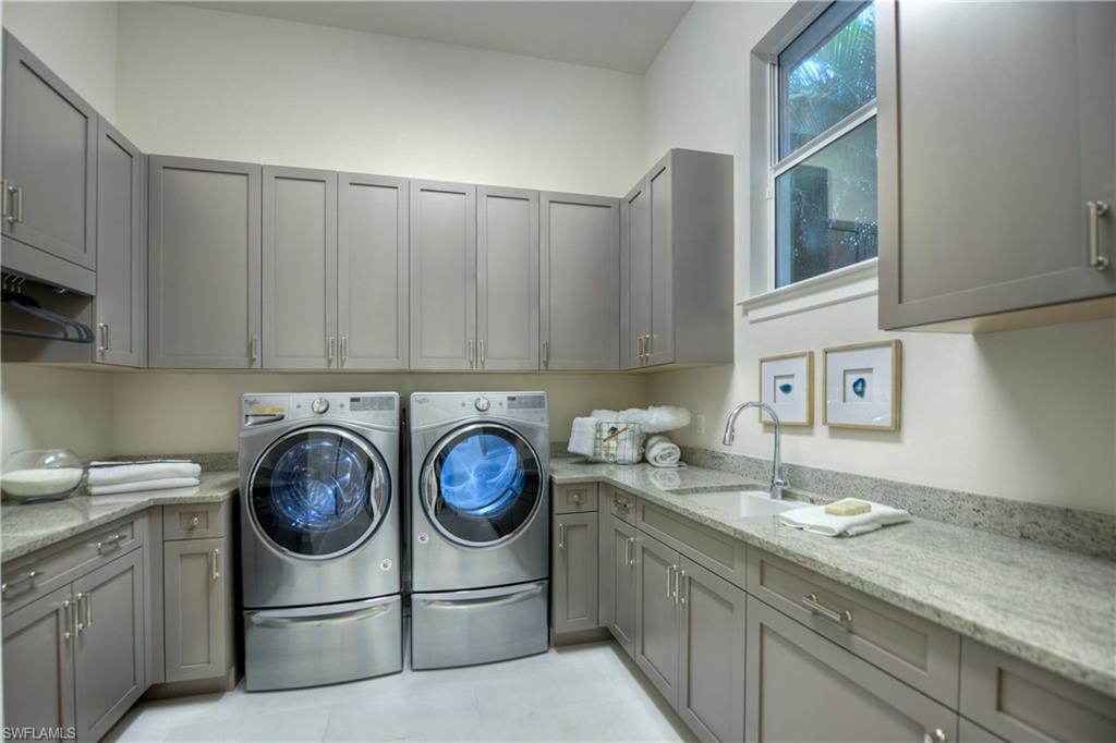 PARK SHORE - Residential