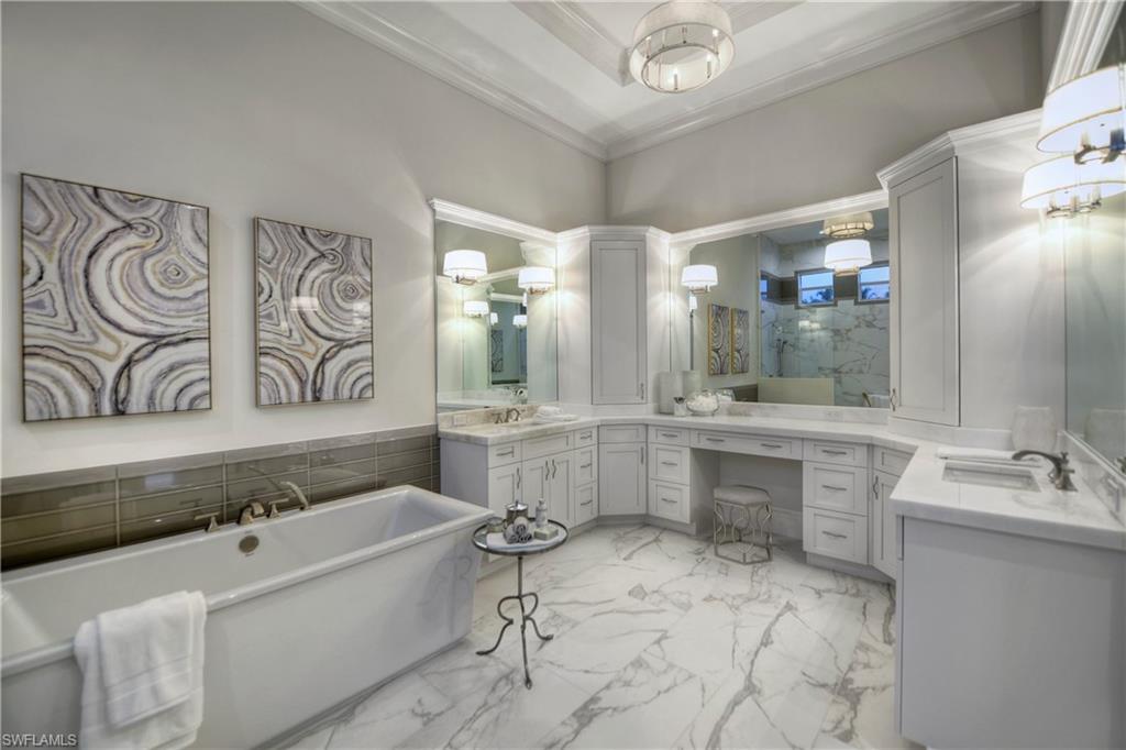 PARK SHORE - Residential