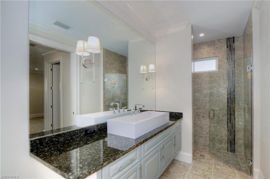 PARK SHORE - Residential