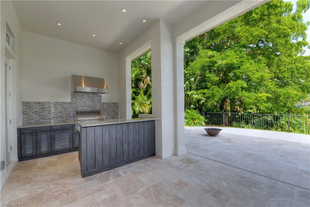 PARK SHORE - Residential