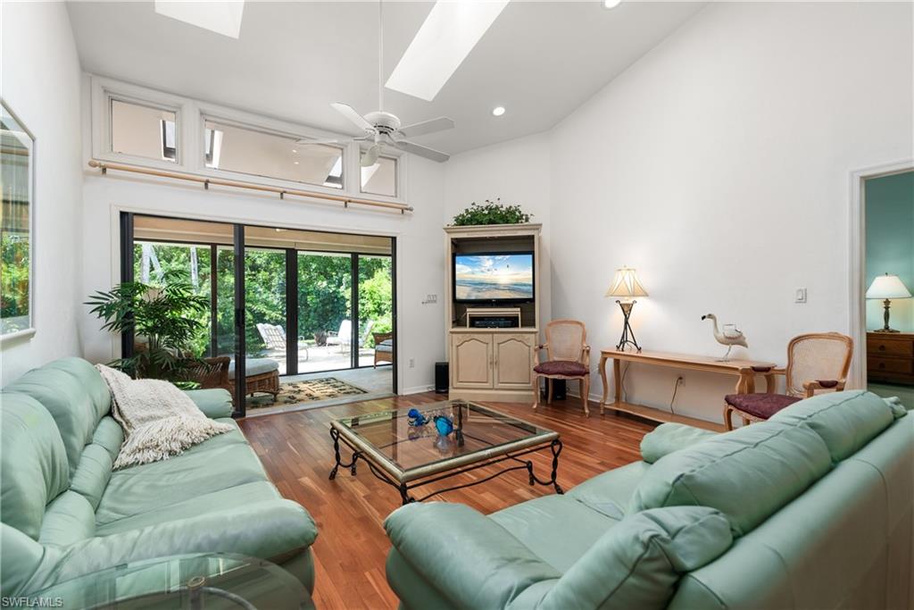 VILLAS AT PELICAN BAY - Residential Lease