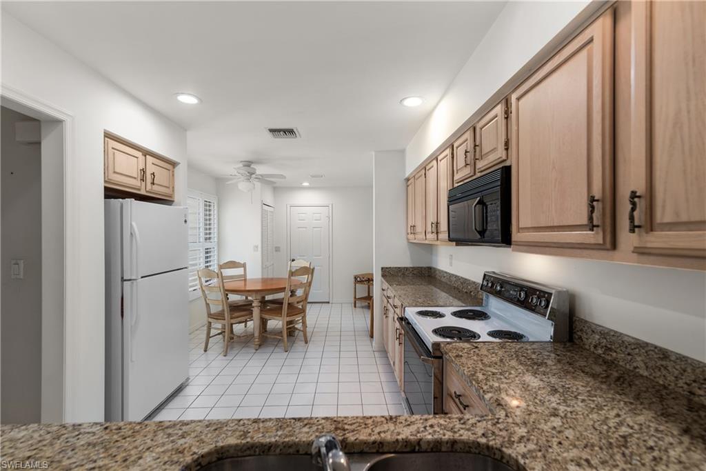 VILLAS AT PELICAN BAY - Residential Lease