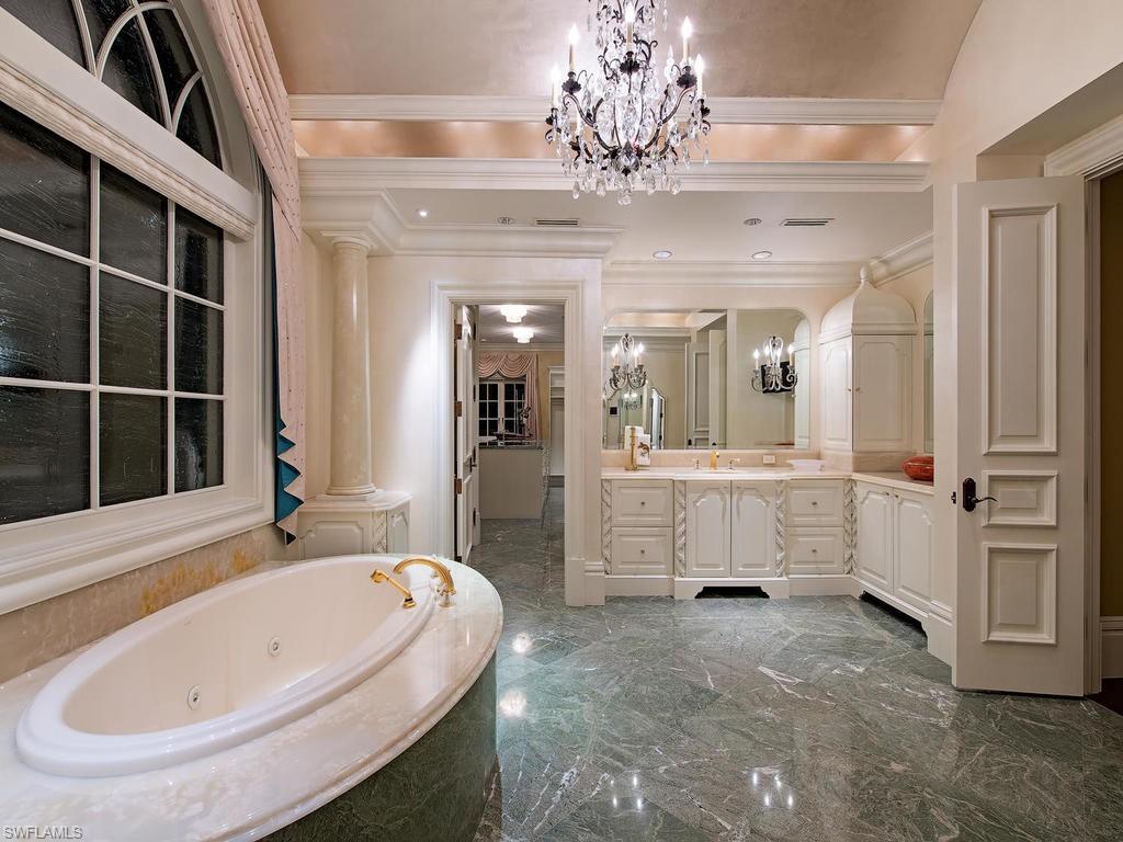 ESTATES AT BAY COLONY GOLF CLUB - Residential