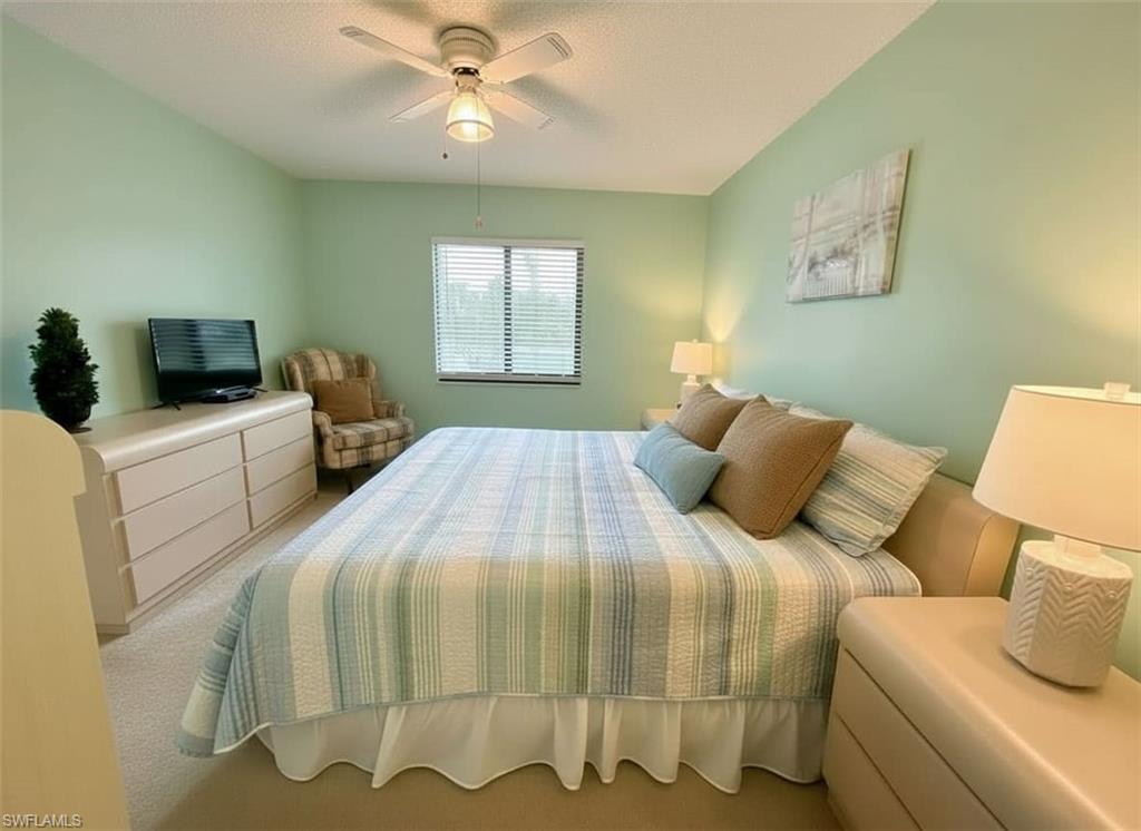 DEAUVILLE LAKE CLUB - Residential