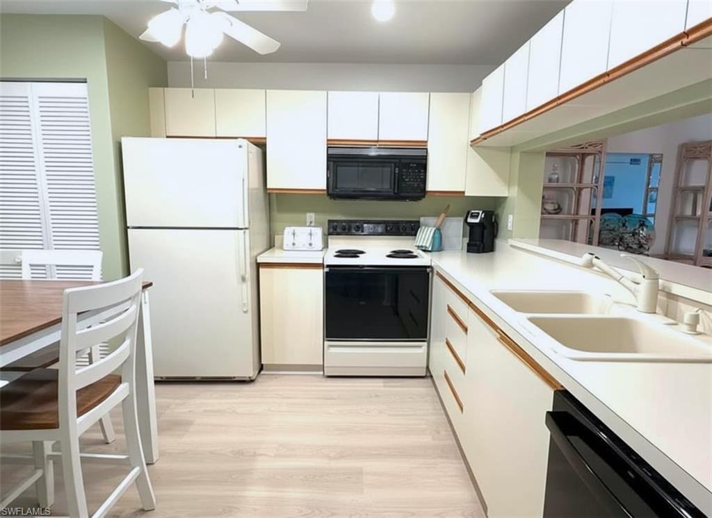 DEAUVILLE LAKE CLUB - Residential