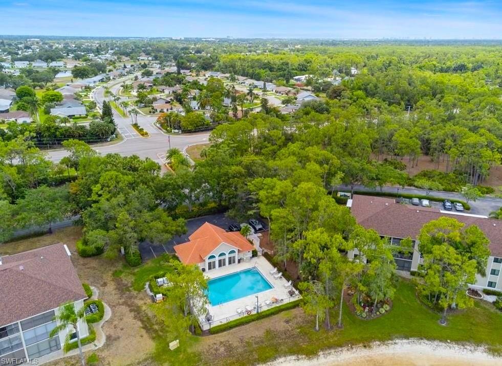 DEAUVILLE LAKE CLUB - Residential