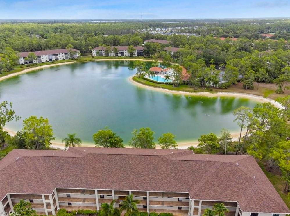 DEAUVILLE LAKE CLUB - Residential