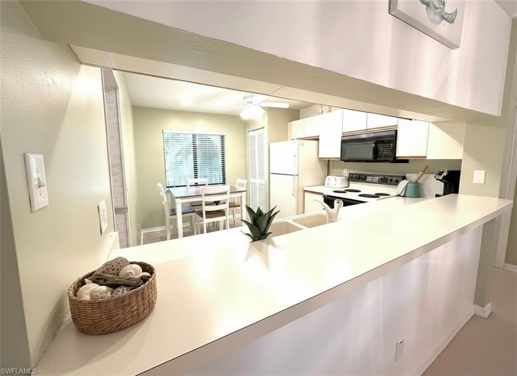 DEAUVILLE LAKE CLUB - Residential