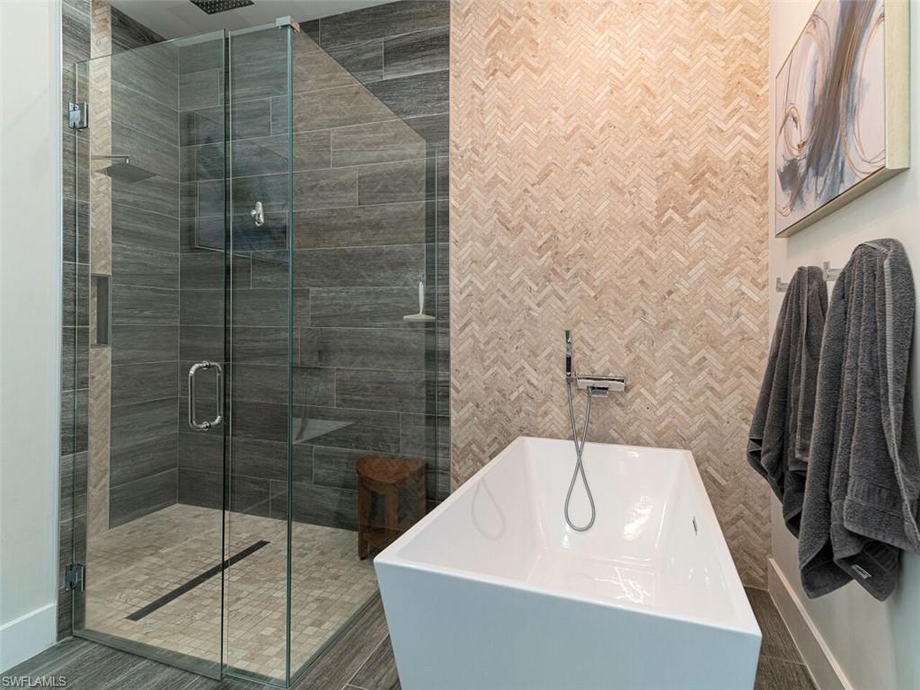 LOGAN WOODS - Residential