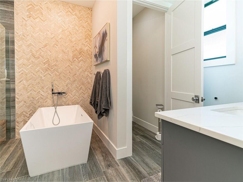 LOGAN WOODS - Residential