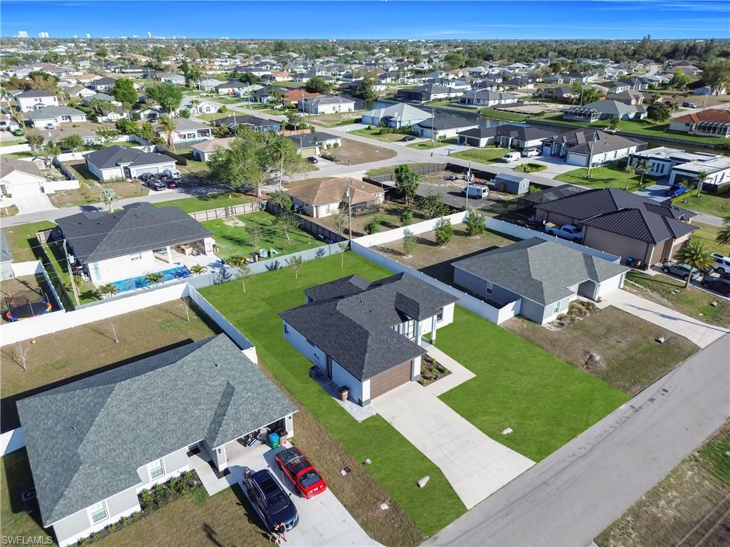 CAPE CORAL - Residential
