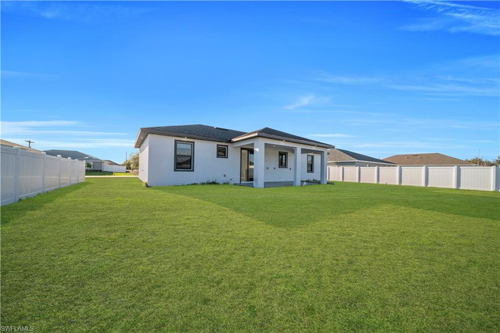 CAPE CORAL - Residential