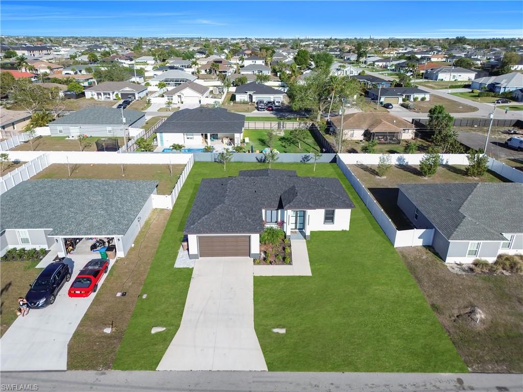 CAPE CORAL - Residential